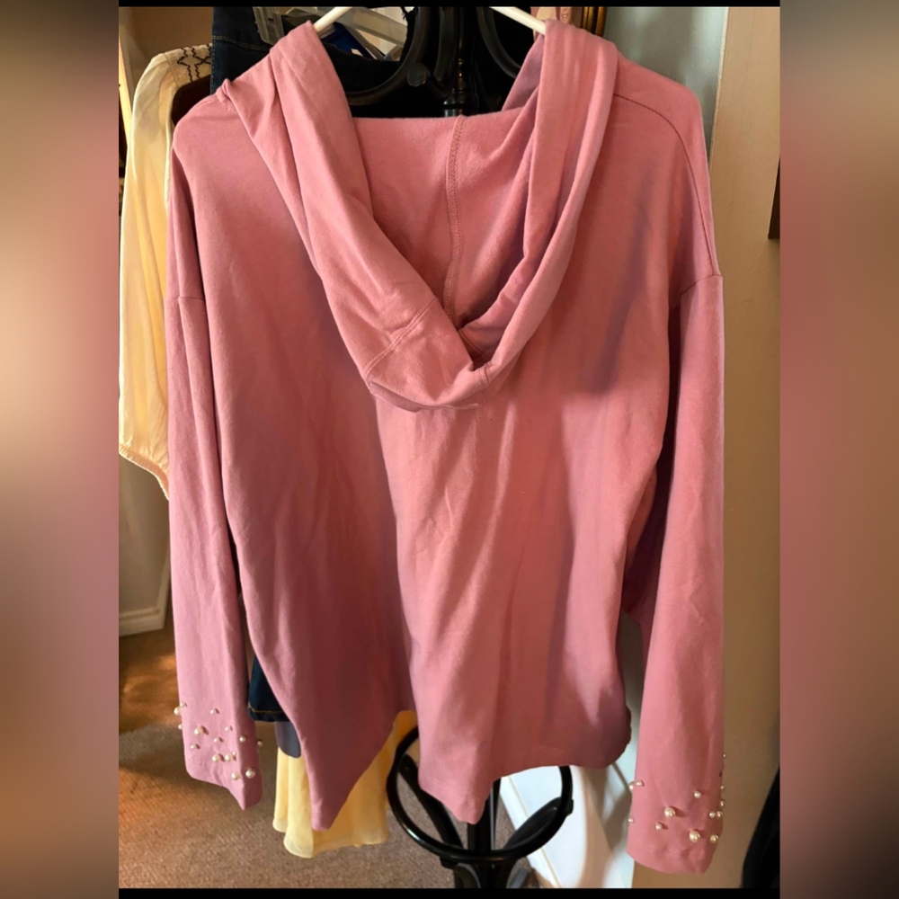 Ellos Women's Plus Size Pearl Trim Sweatshirt EUC Sz 18-20 (L) - Picture 4 of 4